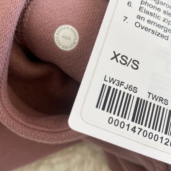 ❤️ Lululemon Scuba Oversized Funnel Neck in Twilight Rose Size XS/S NWT - Picture 7 of 9